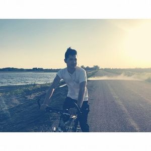 Meet your Posher, Manuel